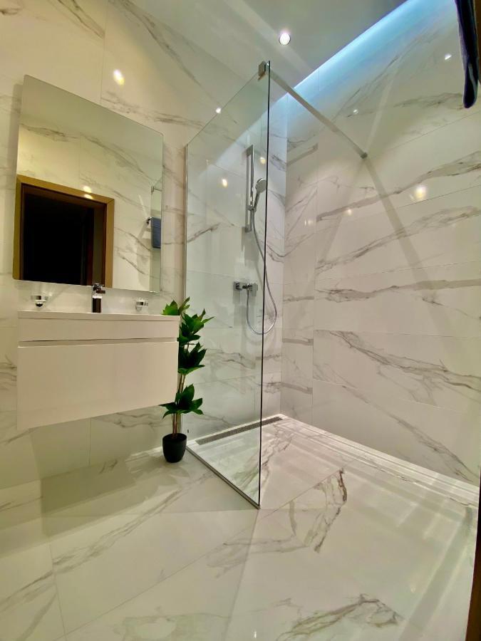 Apartamento Blancris Boutique Braşov Exterior foto