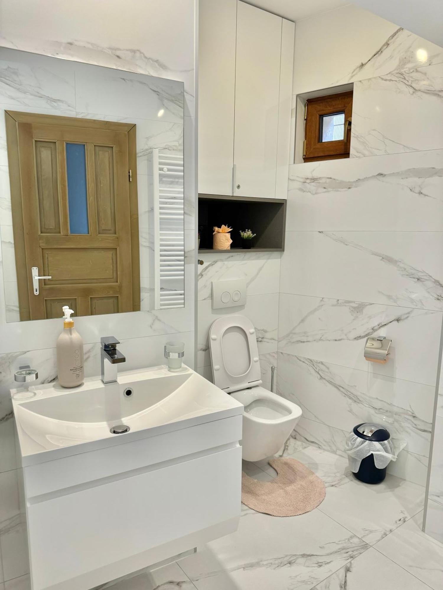 Apartamento Blancris Boutique Braşov Exterior foto